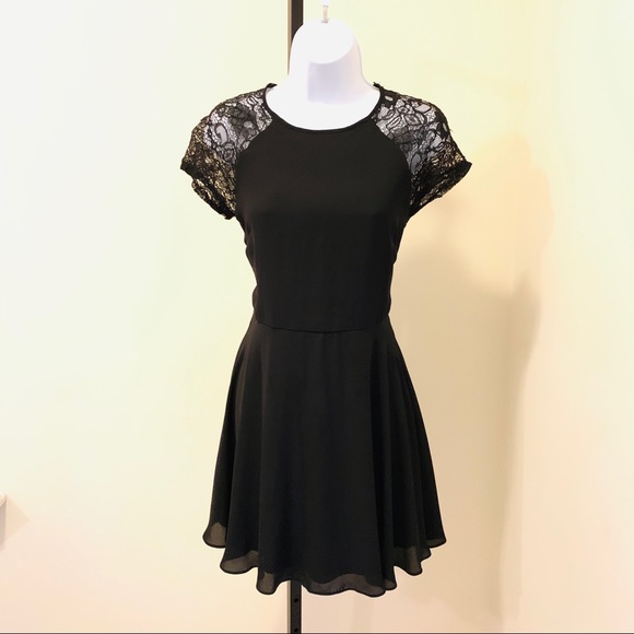 Forever 21 Dresses & Skirts - Forever 21 - black dress